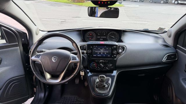 Lancia Ypsilon Ypsilon III 2021 1.0 firefly hybrid Silver s