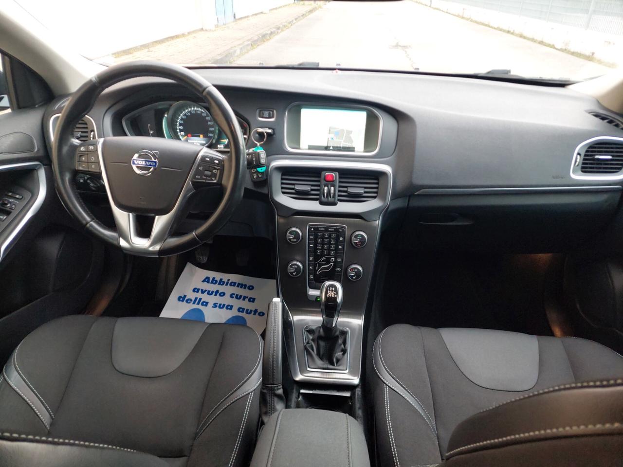 Volvo V40 D3 Momentum