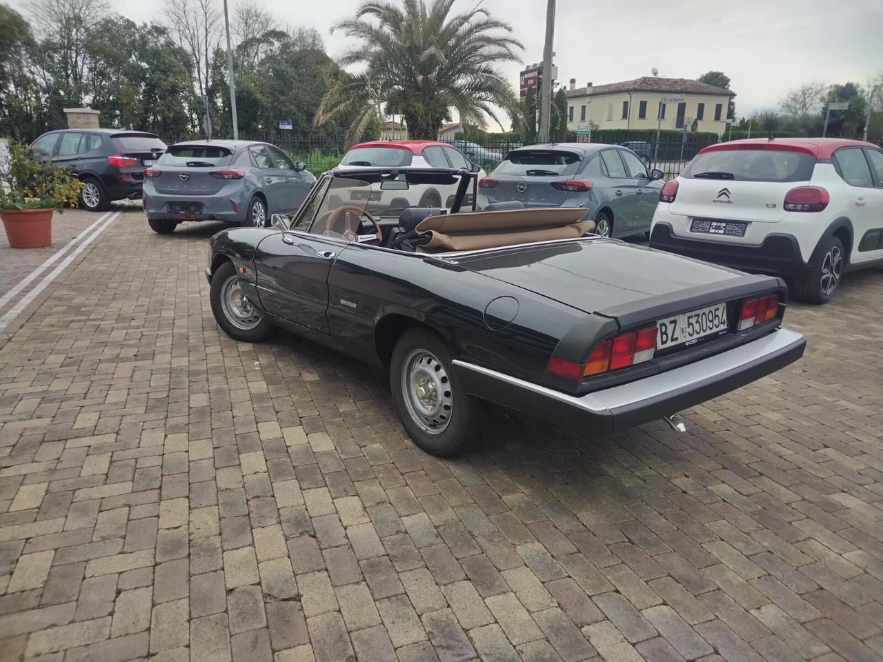 Alfa Romeo Spider 2.0 carburatori