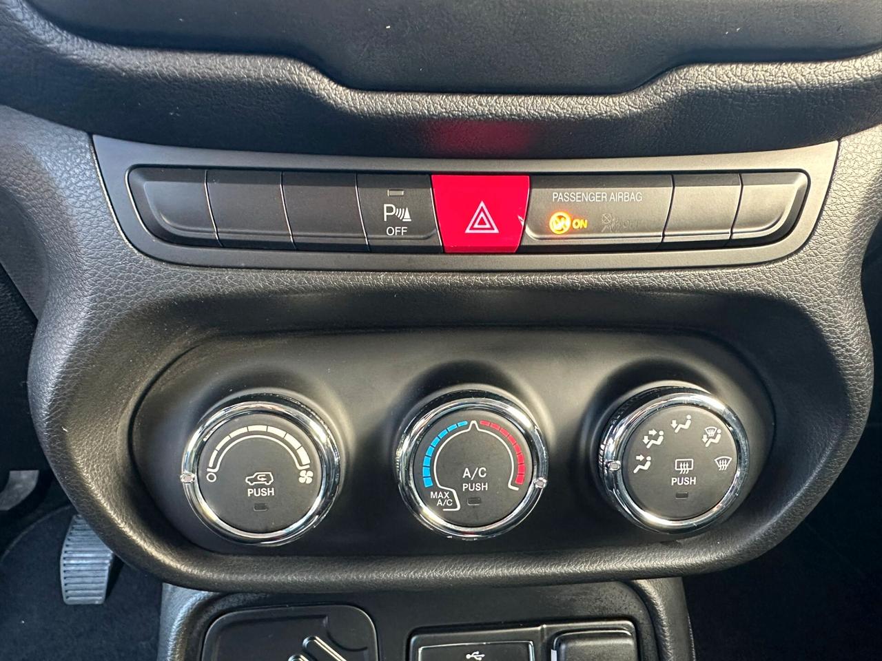Jeep Renegade 1.6MLJT PARI AL NUOVO 2015