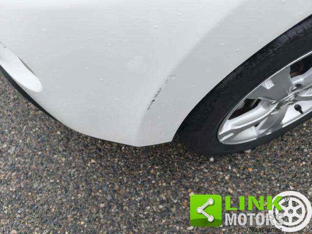 TOYOTA Urban Cruiser 1.4 D-4D AWD Luxury