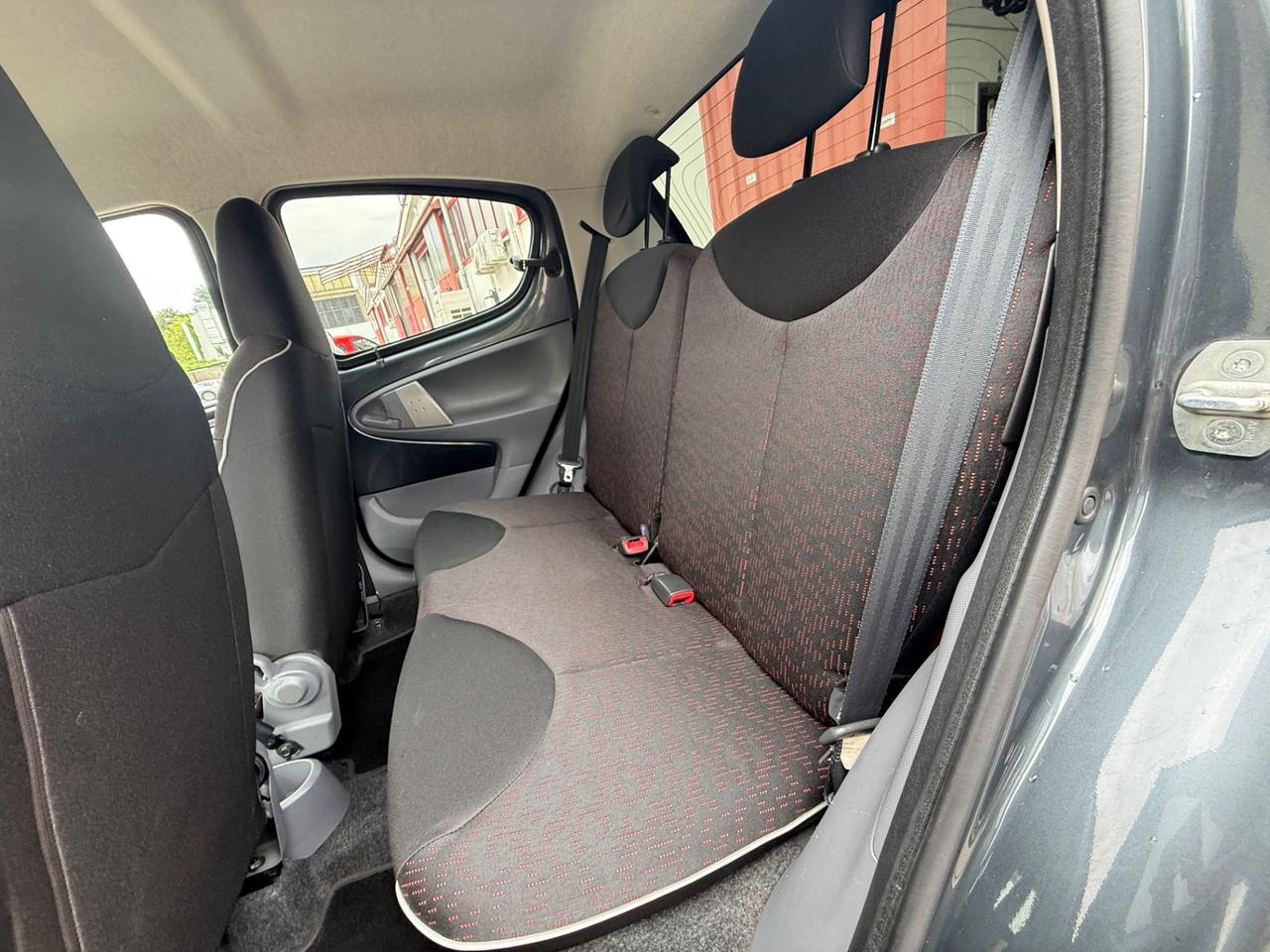 Peugeot 107 1.0 68CV 5p. Active 2Tronic