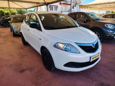 Lancia Ypsilon 1.0 FireFly Hybrid 2023 19.000km