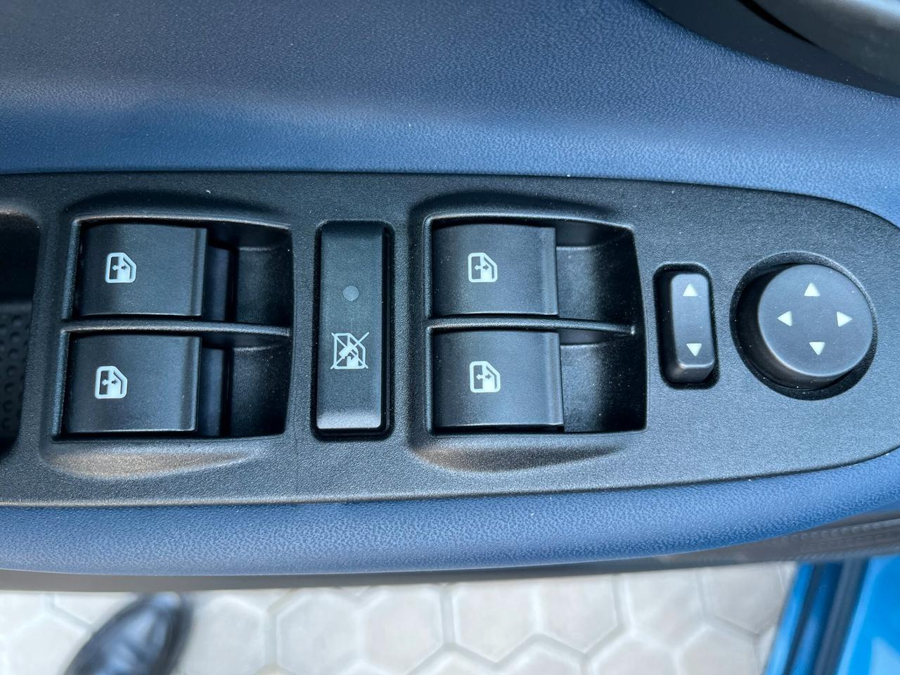 Lancia Ypsilon 1.0 FireFly 5 porte S&S Hybrid Platino