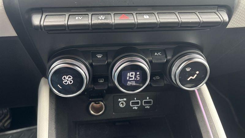 Renault Clio 1.6 E-Tech full hybrid Techno 145cv auto