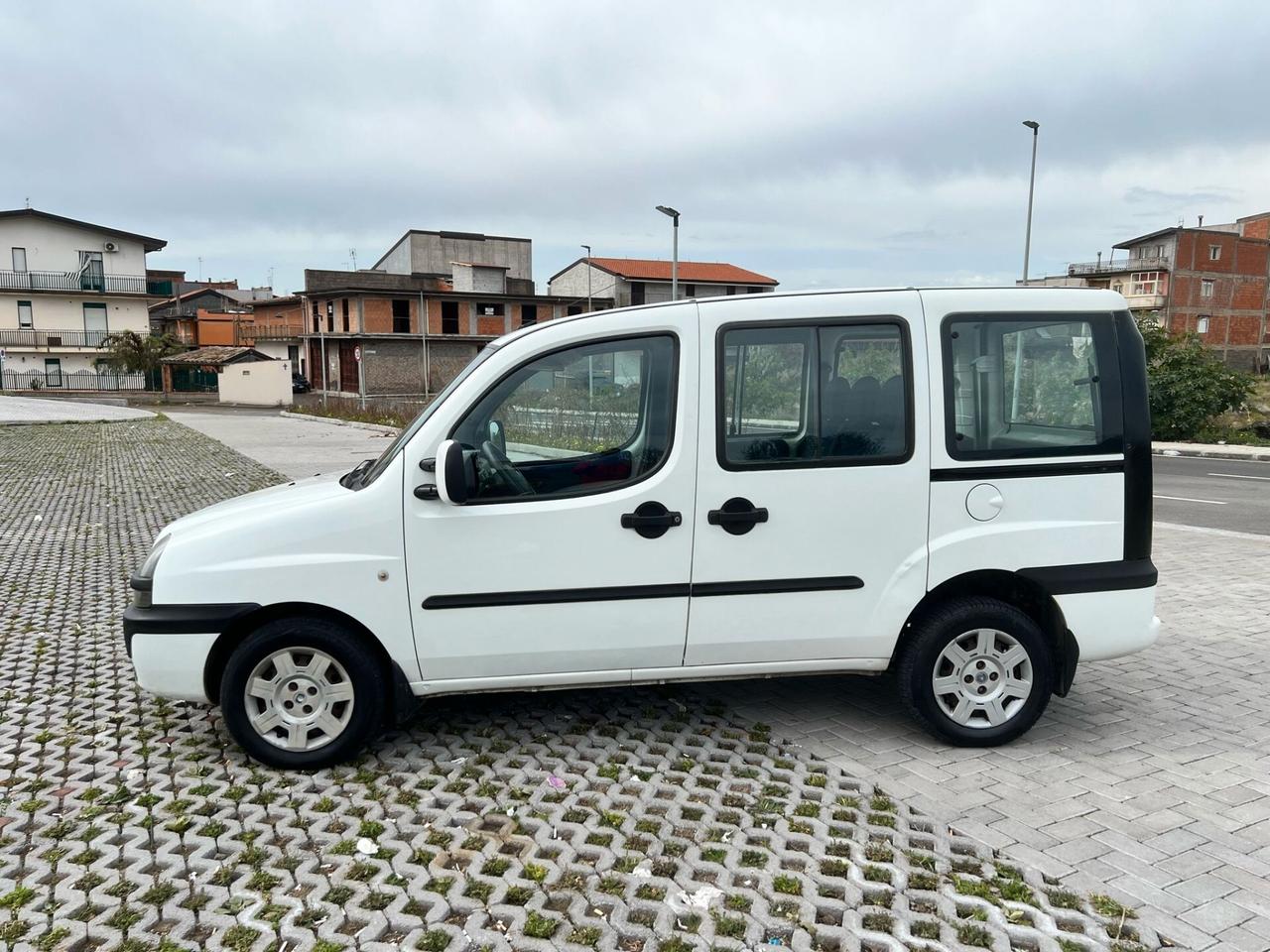 Fiat Doblo 1.9JTD A-F-F-A-R-O-N-E