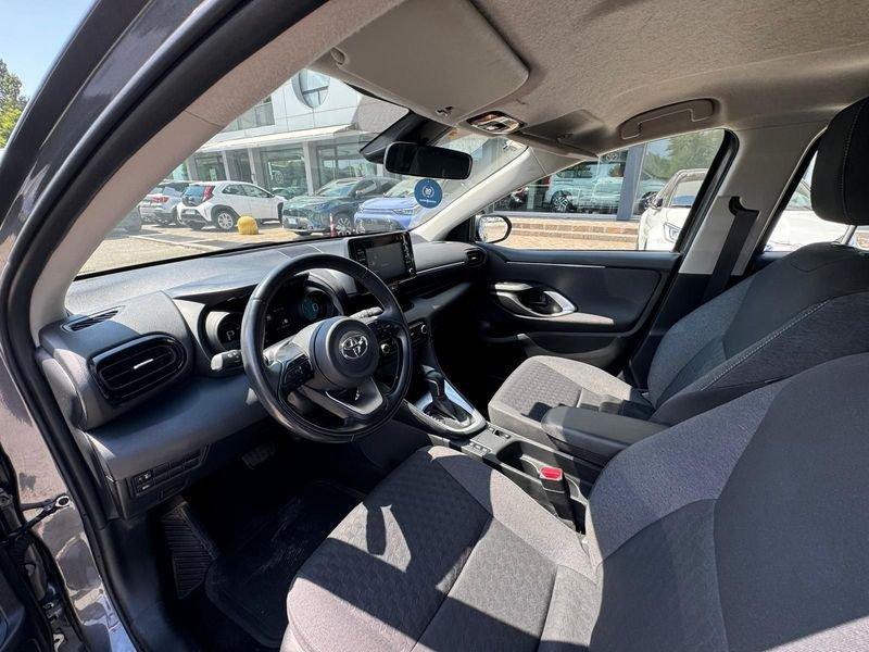 Toyota Yaris Hybrid Trend MY22