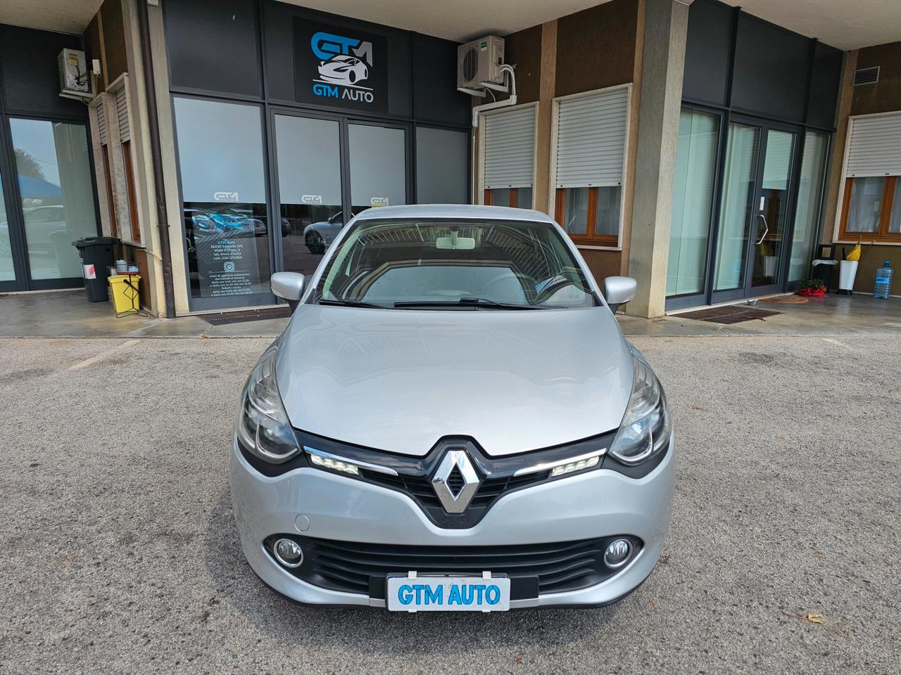 Renault Clio 1.2 75CV 5 porte - Neopatentati