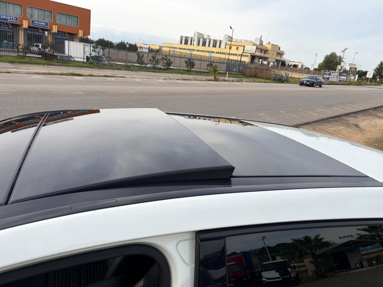 MERCEDES-BENZ B180 CDI PREMIUM AMG