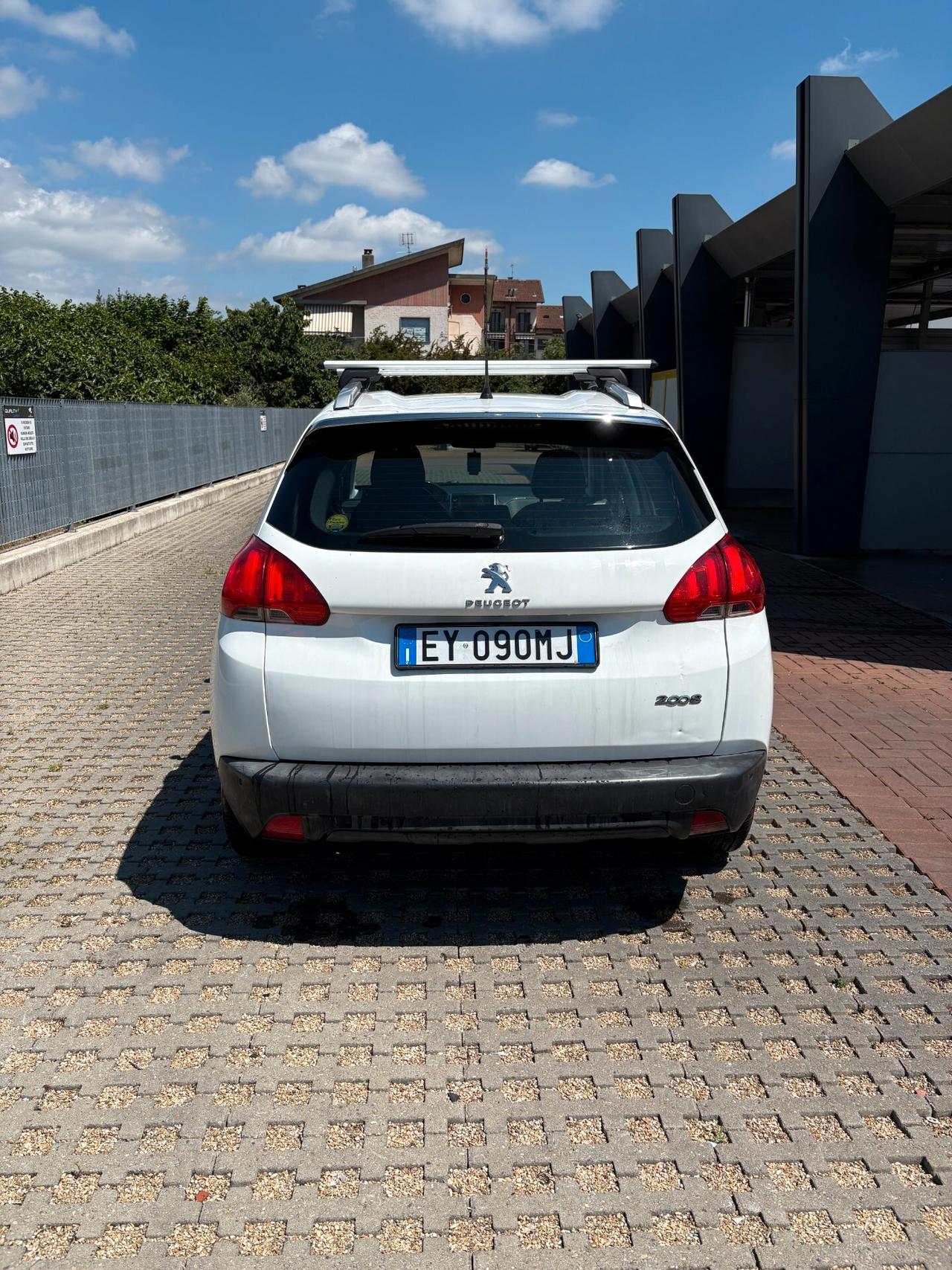 Peugeot 2008 PureTech 82 Allure