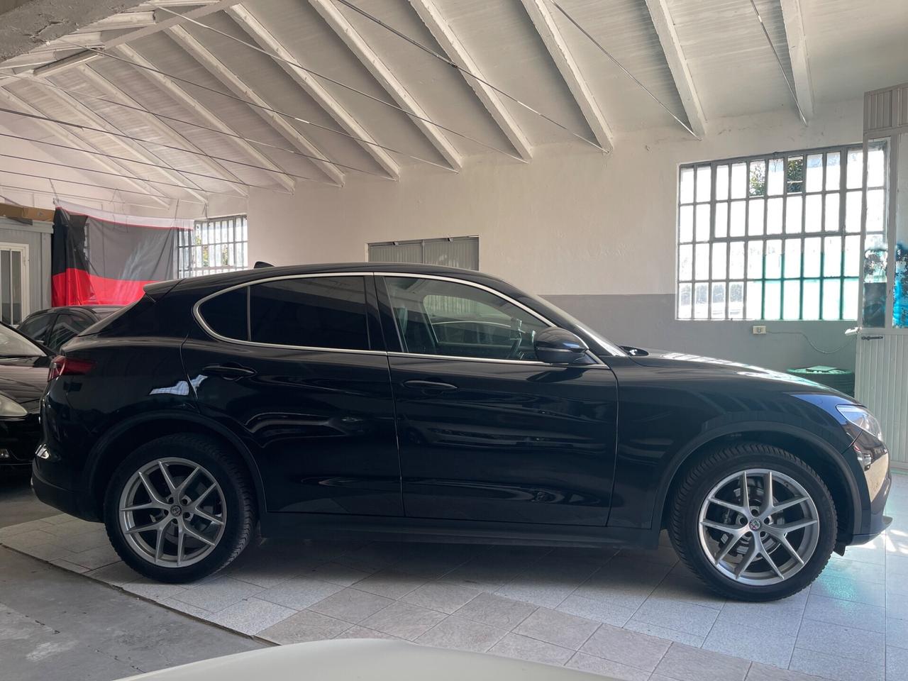 Alfa Romeo Stelvio 2.0 Turbo 280 CV AT8 Q4 Veloce