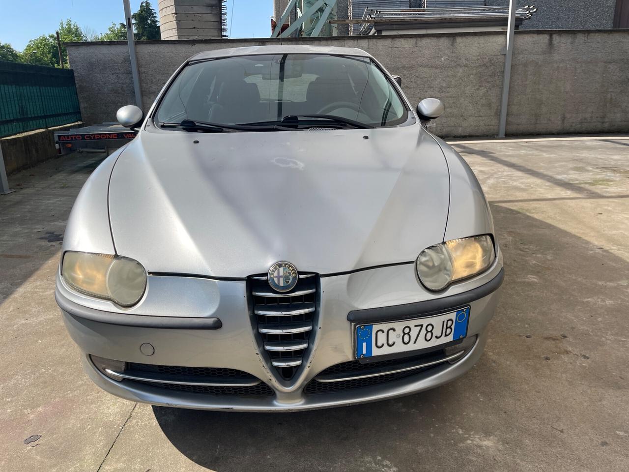 Alfa Romeo 147 1.6i benzina T- Spark neopatentati