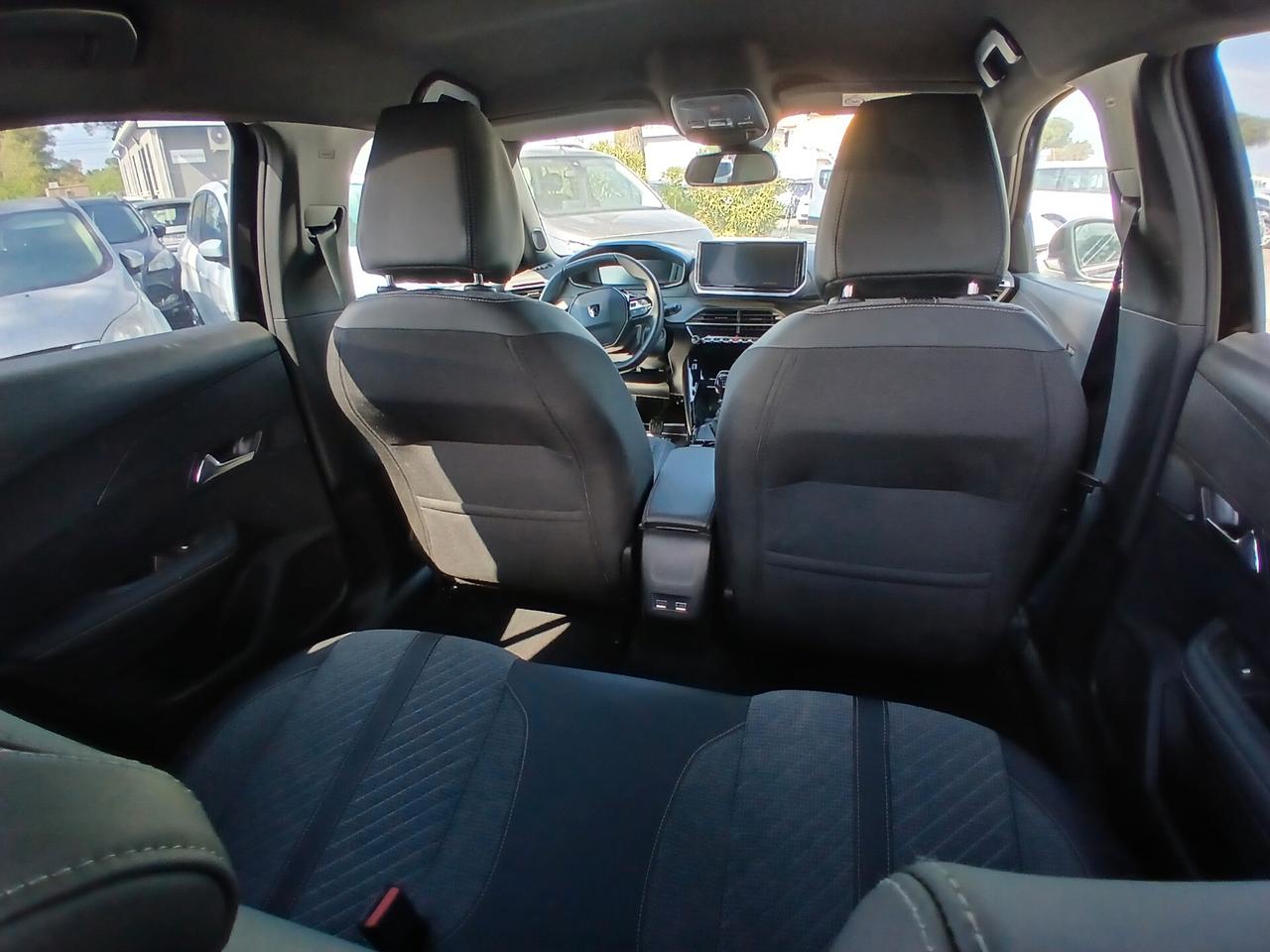 Peugeot 2008 PureTech 100 S&S Allure