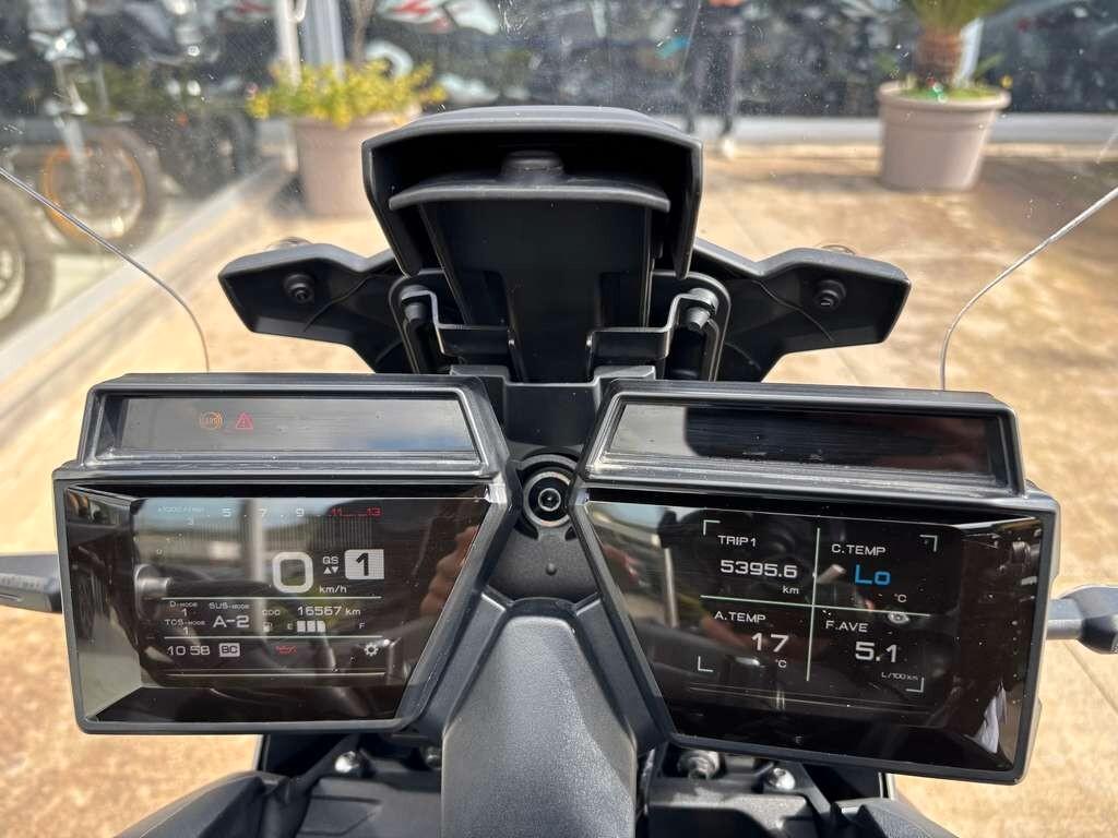 Yamaha Tracer 9 2024 / KM 16.000 Tua a solo 119 Euro al mese