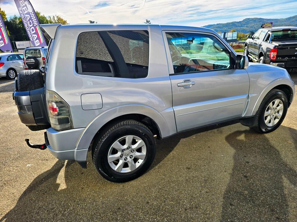 Mitsubishi Pajero 3.2 DI-D 190CV INSTYLE