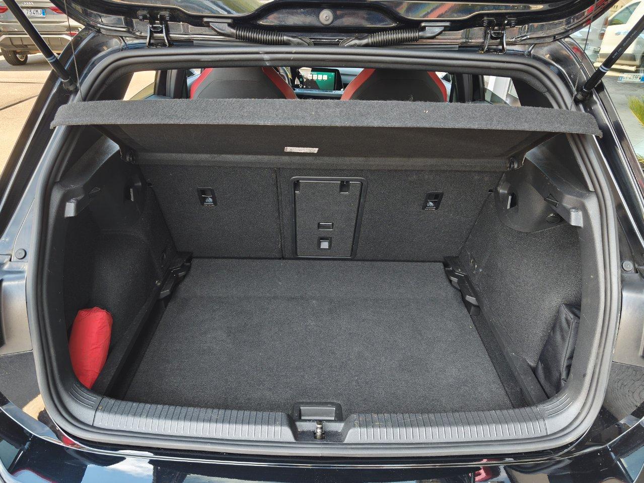 VW Golf 2.0 GTI 245 CV DSG