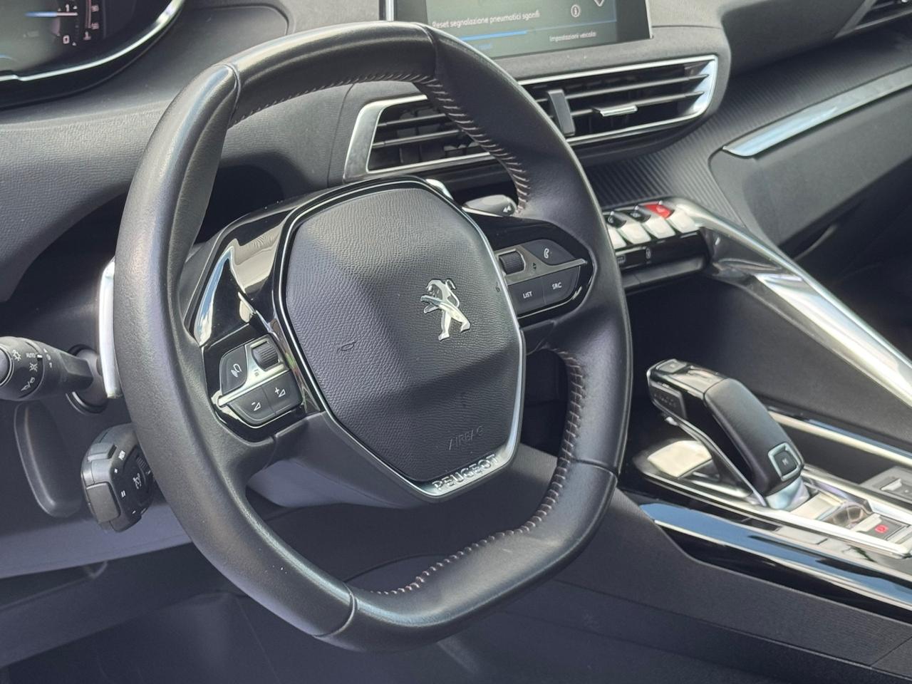 PEUGEOT 3008 1.5 BLUEHDI 130 CV ALLURE EAT8 FULL IVA