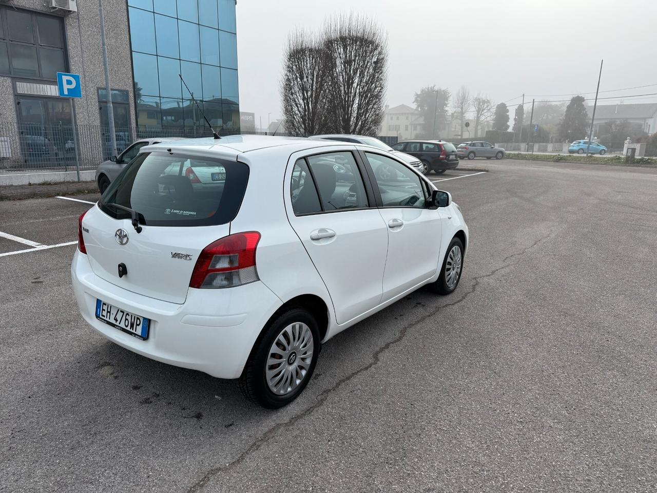 Toyota Yaris 1.0 5 porte Sol