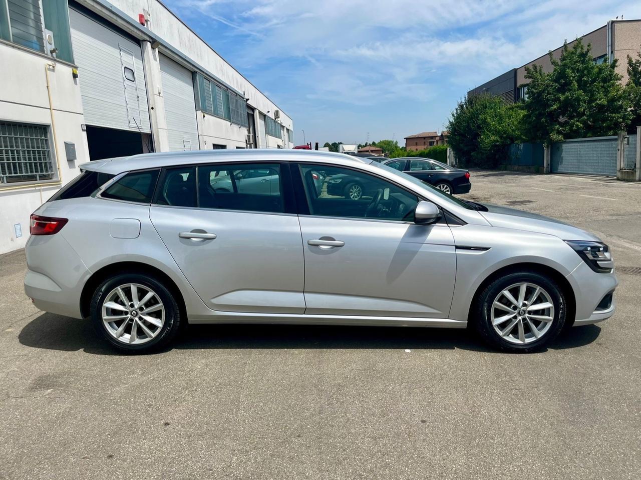 Renault Megane sw 1.2benzina 2017 135.000km perfetta