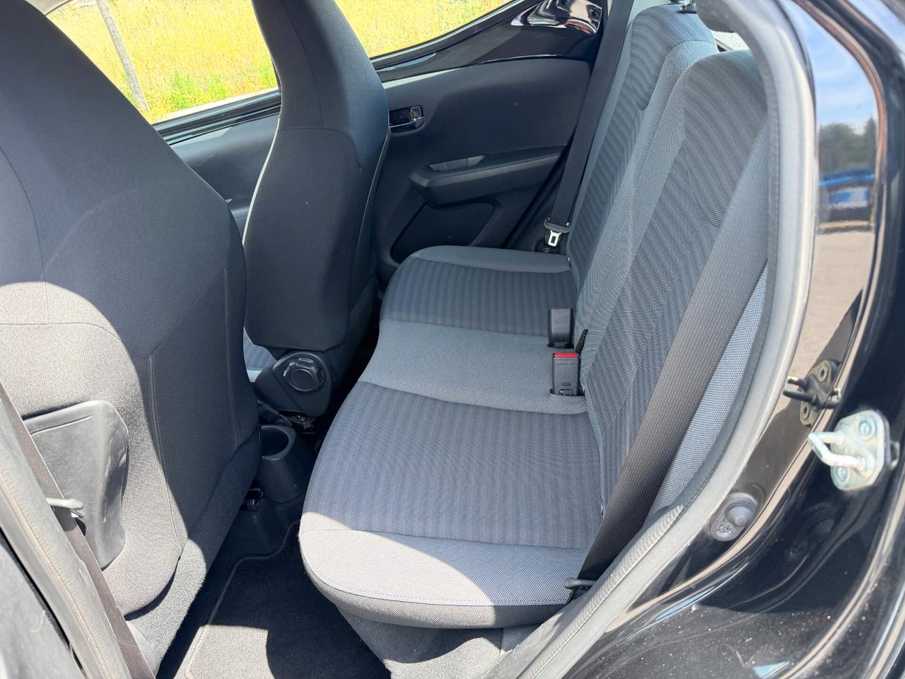 Toyota Aygo 1.0 VVT-i 72 CV 5 porte x-cool MMT