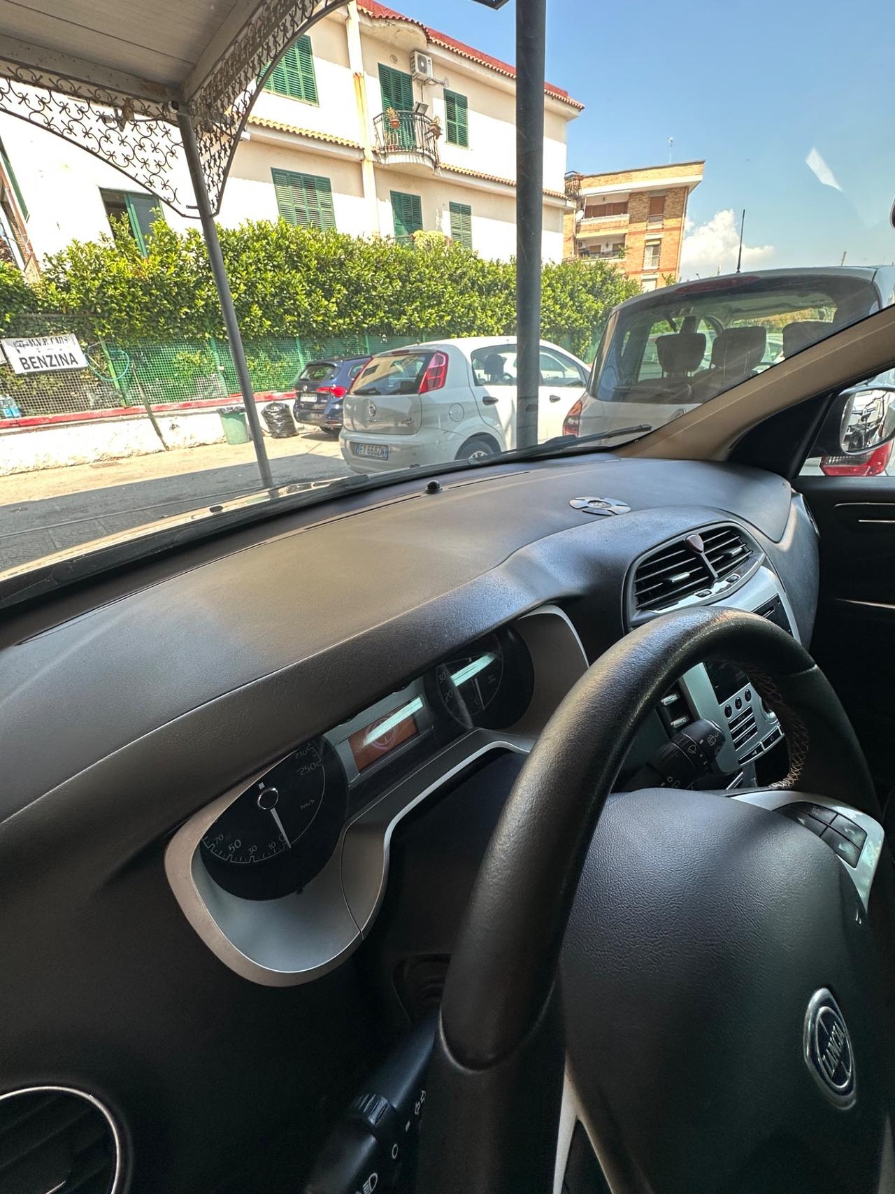 Lancia Delta 1.4 T-Jet 120 CV Silver Ecochic GPL