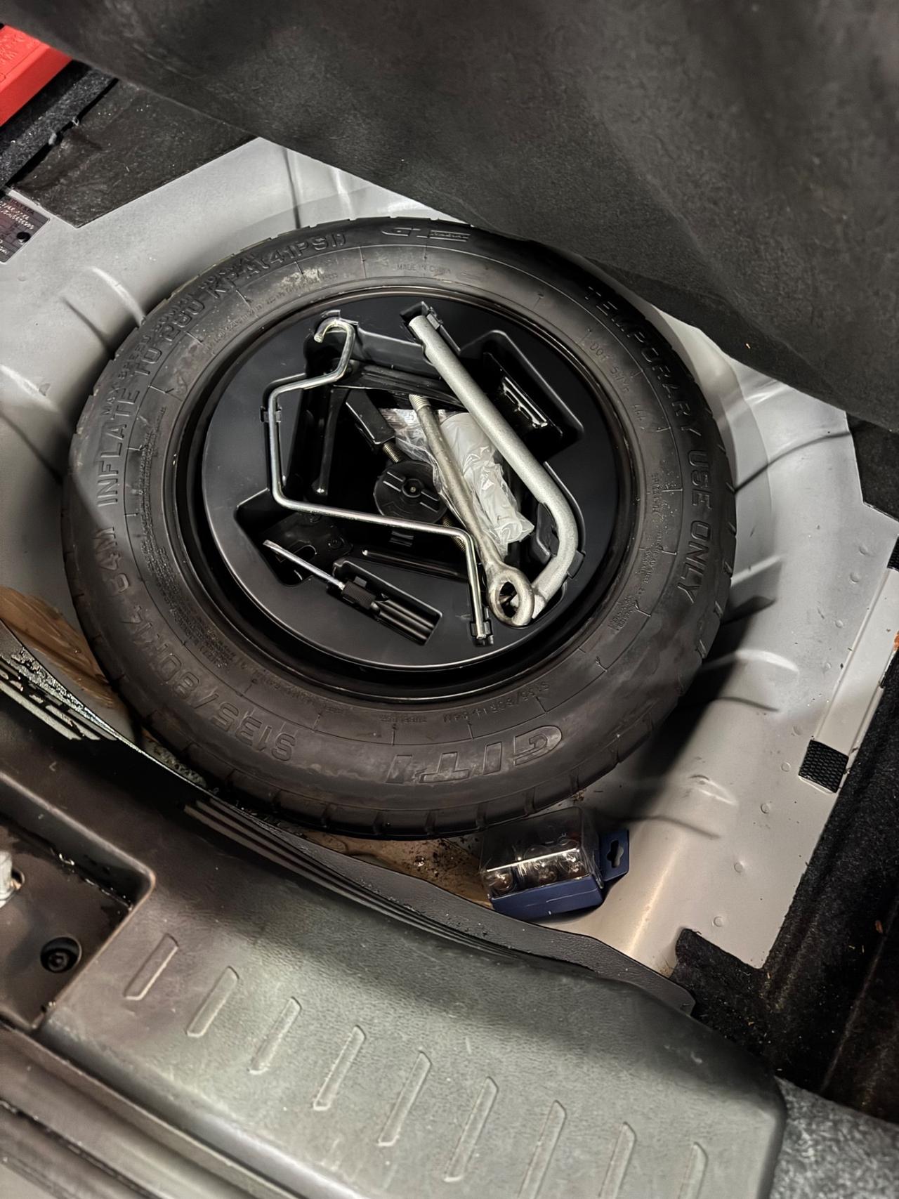 Lancia Ypsilon 1.0 FireFly 5 porte S&S Hybrid Alberta Ferretti