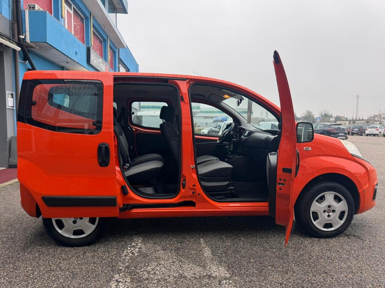 Fiat Qubo 1.4 8V 77 CV Lounge Natural Power