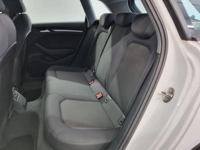 AUDI A3 SPB 35 TFSI COD Business