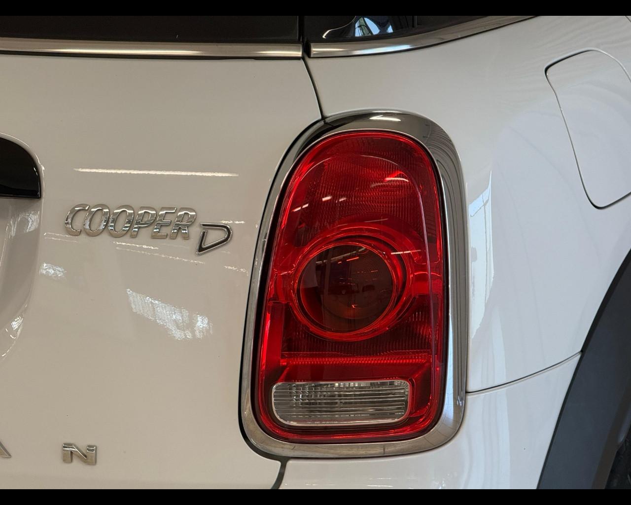 MINI Mini Countrym.(F60) - Mini 2.0 Cooper D Business Countryman Automatica