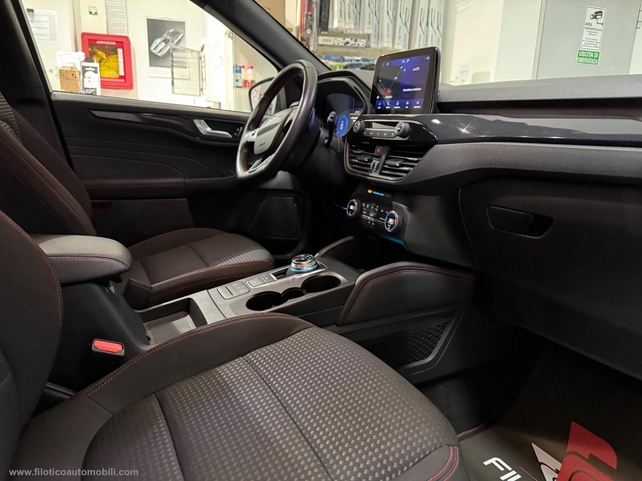 FORD Kuga 1.5 EcoBlue 120 CV aut. AUTOCARRO ST-Line 2WD DIESEL AUTOCARRO N1 DETRAIBILE
