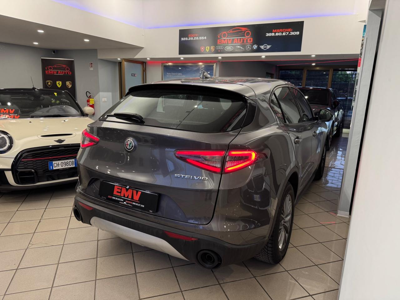 Alfa Romeo STELVIO 2.2 TURBODIESEL 160 CV AT8 RWD SUPER ( 11/2022 )