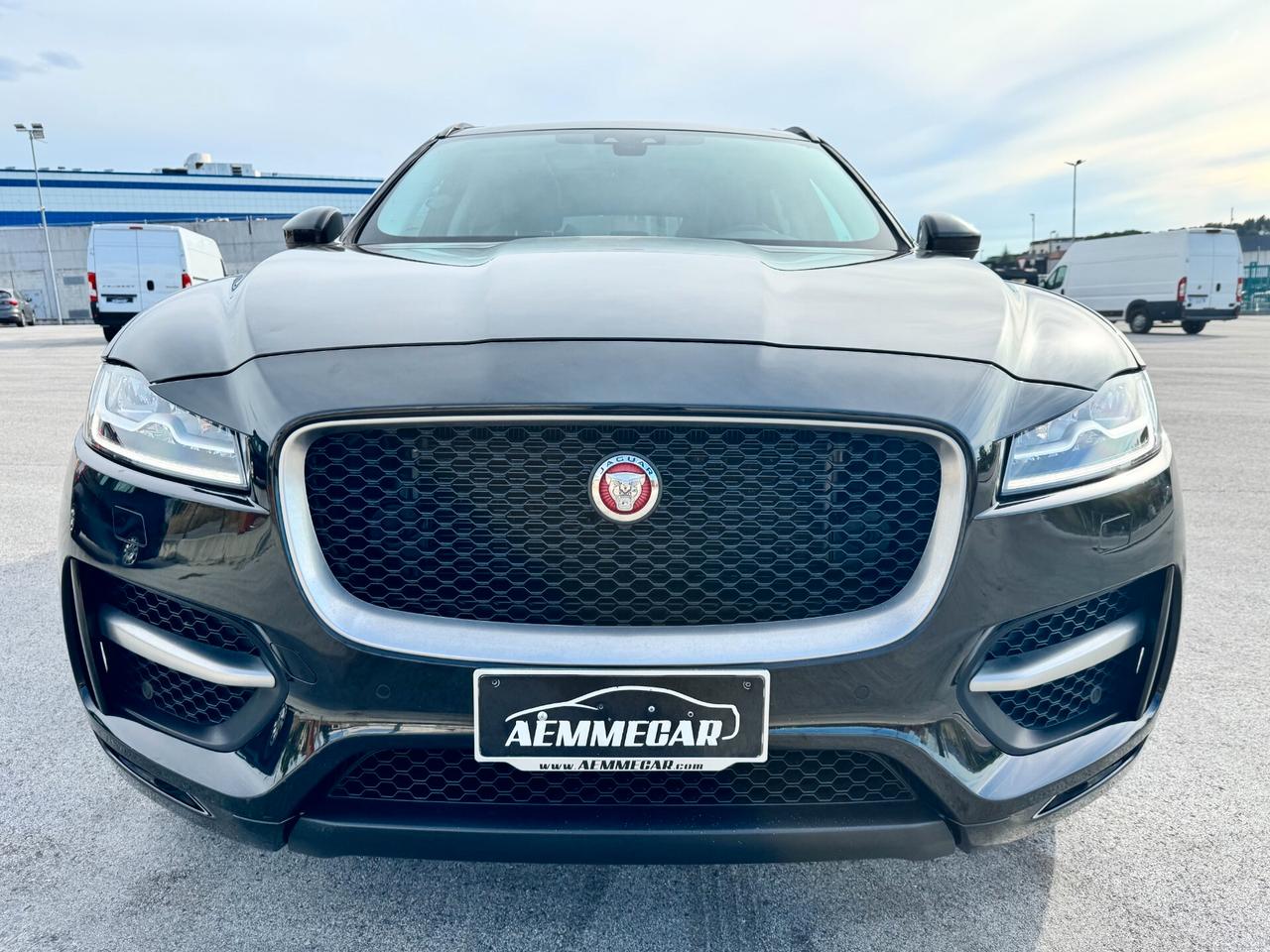 Jaguar F-Pace 2.0 D 180 CV AWD aut. R-Sport
