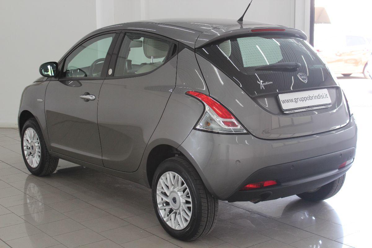 LANCIA - Ypsilon - 0.9 T.Air 85 CV 5 porte Metano Ecochic Gold