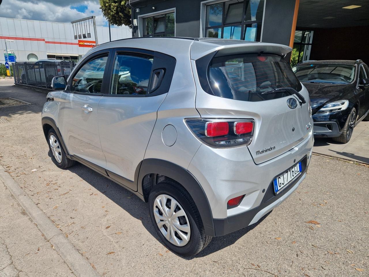 Mahindra KUV100 1.2 VVT M-Bifuel(GPL) K6