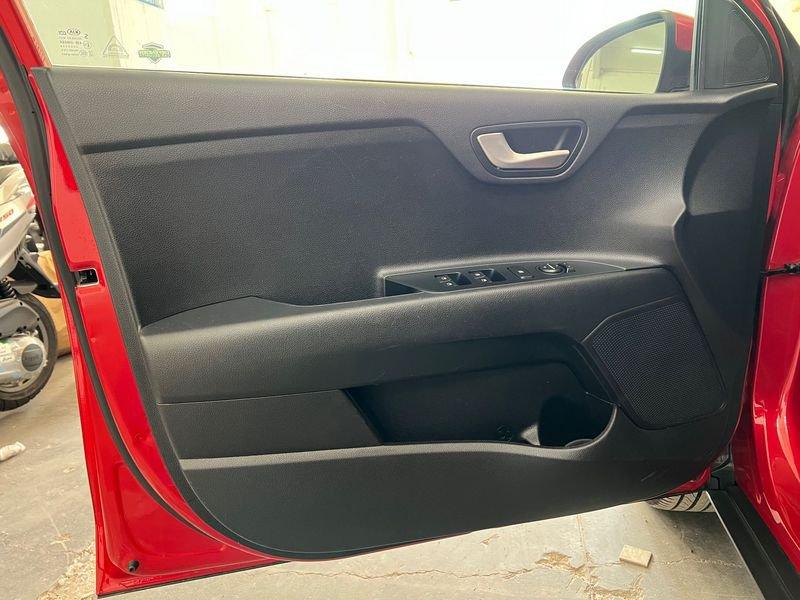 KIA Stonic 1.4 MPI 100CV EcoGPL Energy
