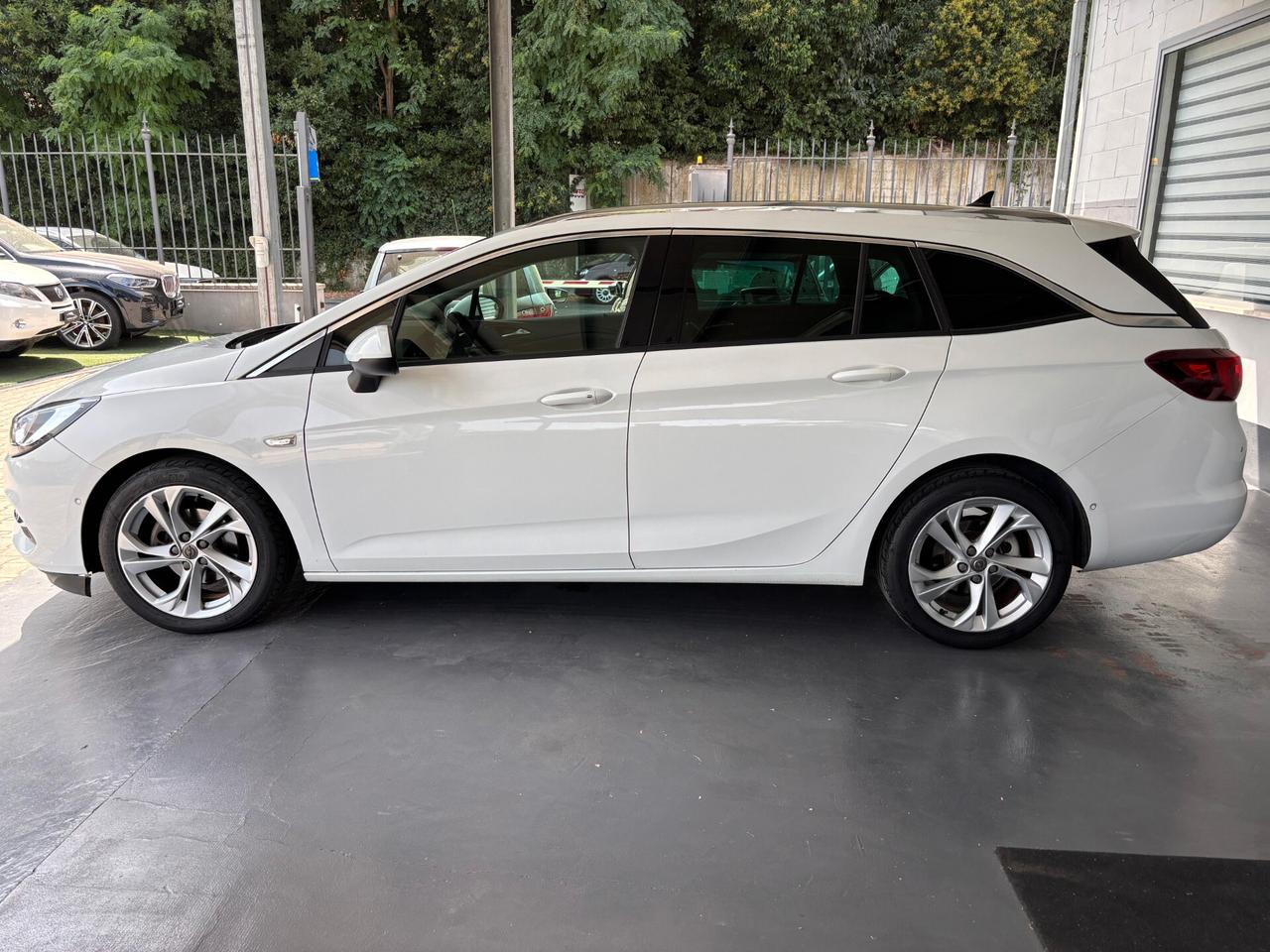Opel Astra 1.5 CDTI 105 CV S&S 5 porte Business Elegance