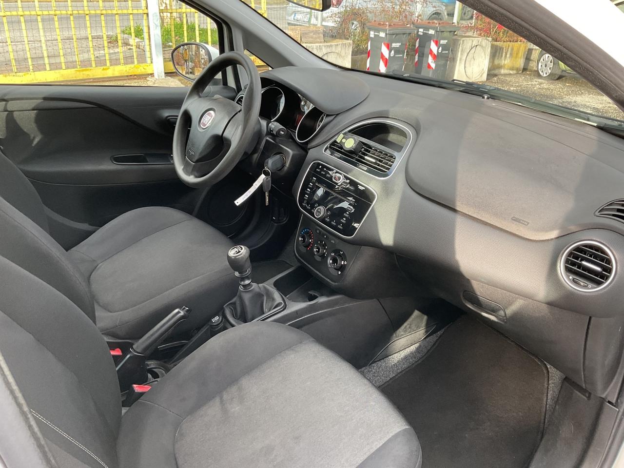 Fiat Punto 1.2 8V 5 porte Lounge OK NEOPATENTATI