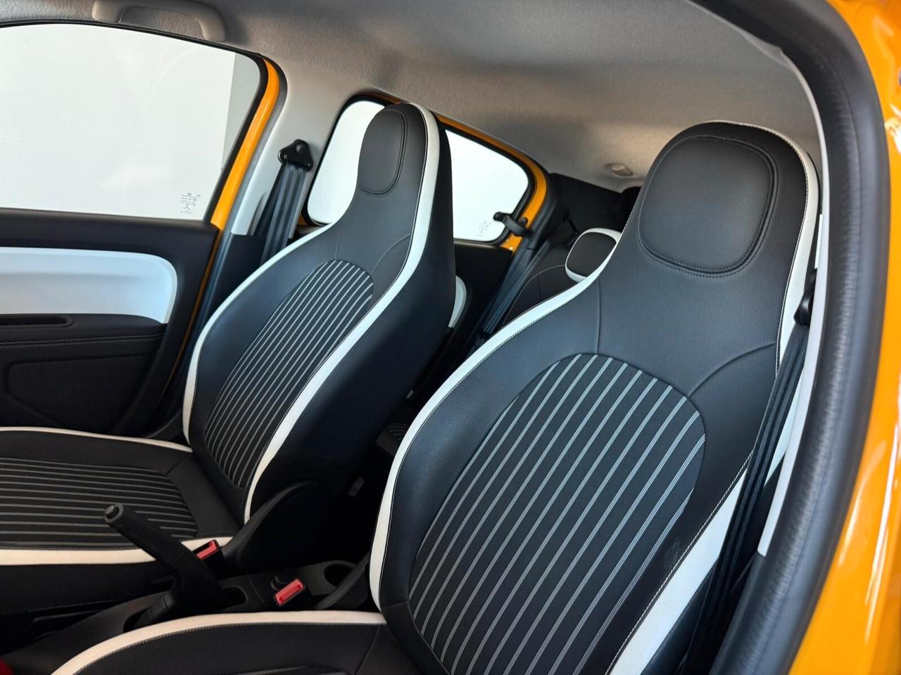 Renault Twingo 1.0 SCE 73 CV Duel