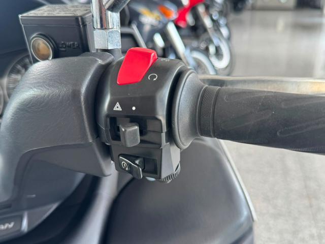 SUZUKI Burgman AN 400 2005