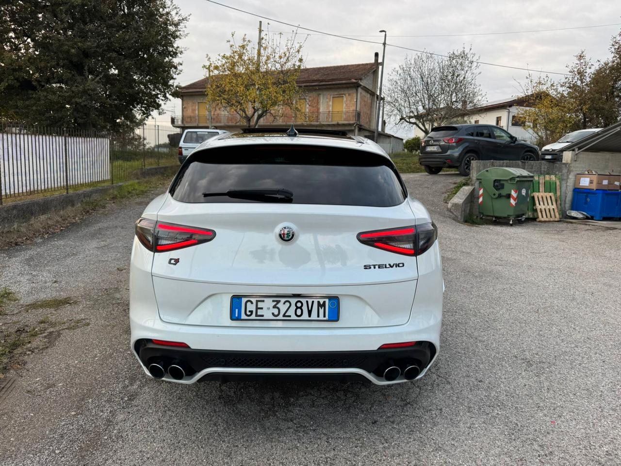 Alfa Romeo Stelvio 2.9 Bi-Turbo V6 510 CV AT8 Quadrifoglio