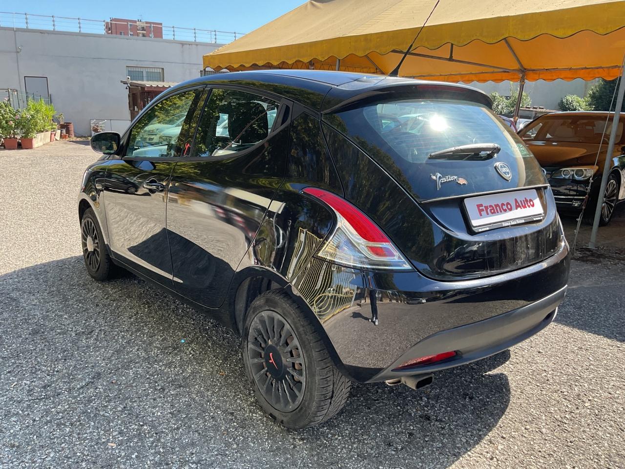 Lancia Ypsilon 1.2 5porte GPL Ecochic Gold OK NEOPATENTATI