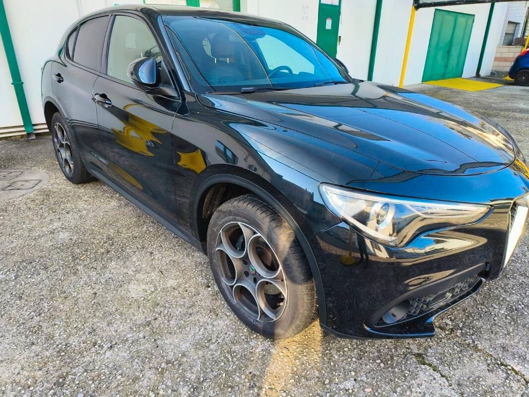 Alfa Romeo Stelvio 2.2 t Executive Q4 210cv auto