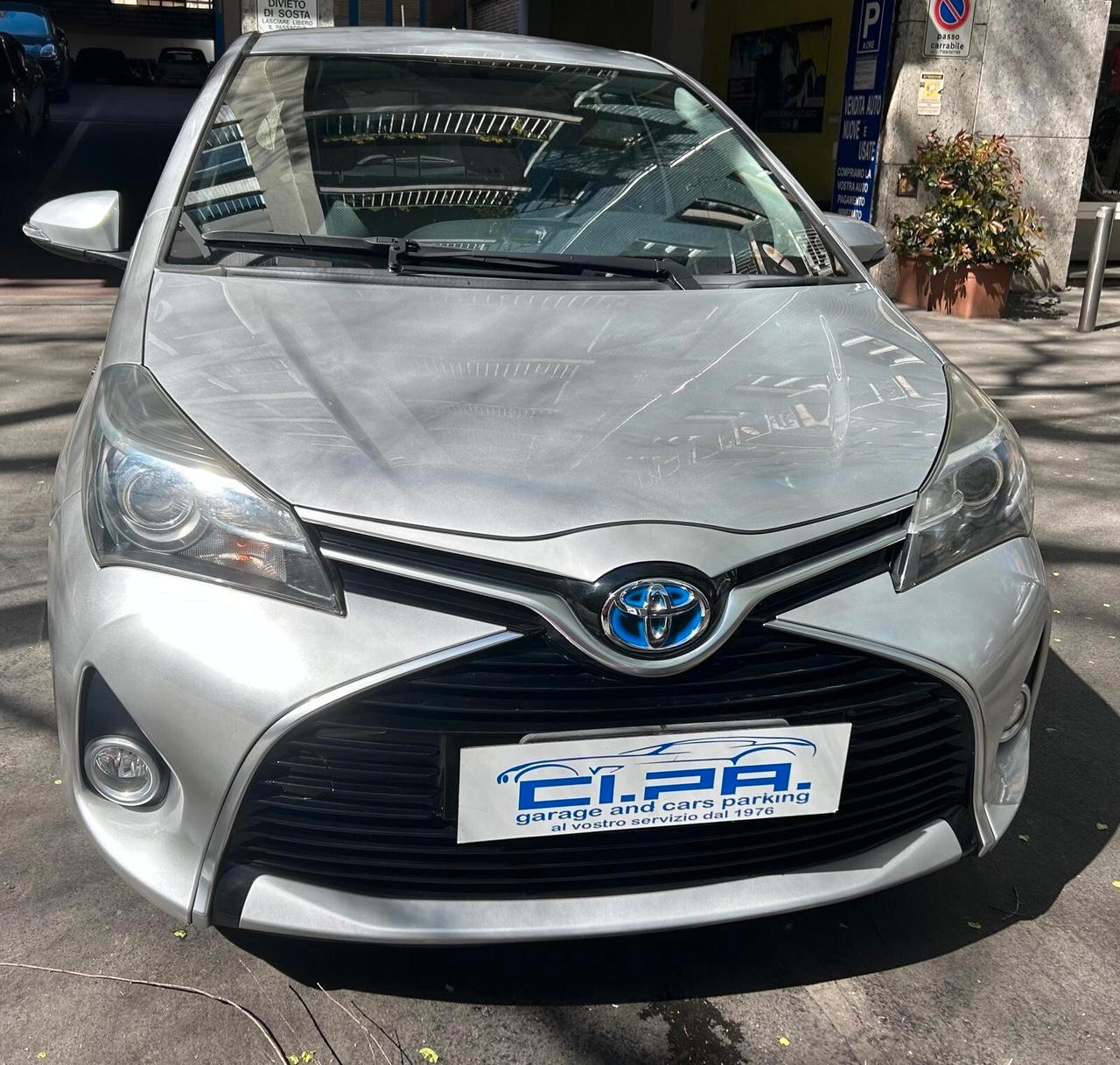 Toyota Yaris 1.5 Hybrid 5 porte Active