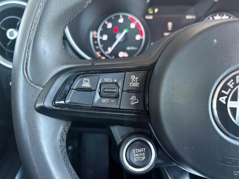 Alfa Romeo Stelvio 2.2 t Business rwd 160cv auto