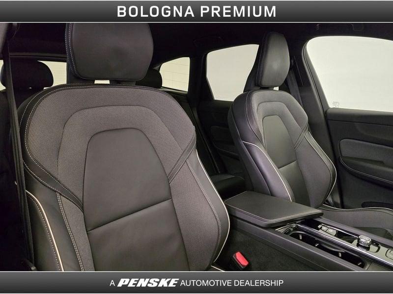 Volvo XC60 XC60 B4 (d) AWD automatico Plus Bright