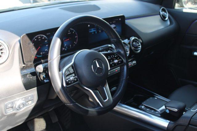 MERCEDES-BENZ GLA 200 d Automatic Sport