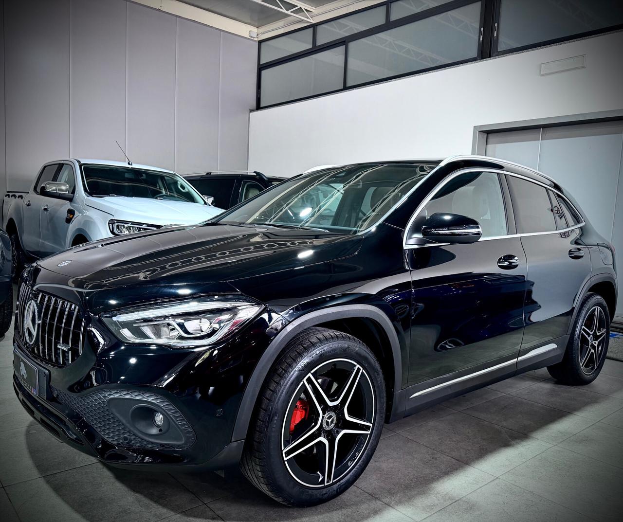 Mercedes-Benz GLA 200 d 150CV Sport AMG