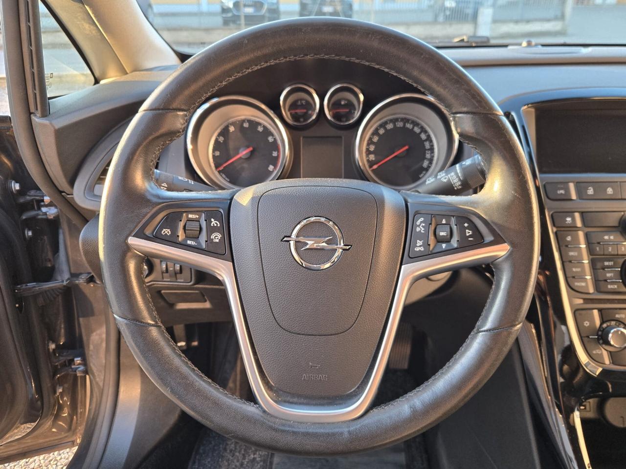 Opel Astra 1.4 Turbo Sports Tourer GPL Cosmo