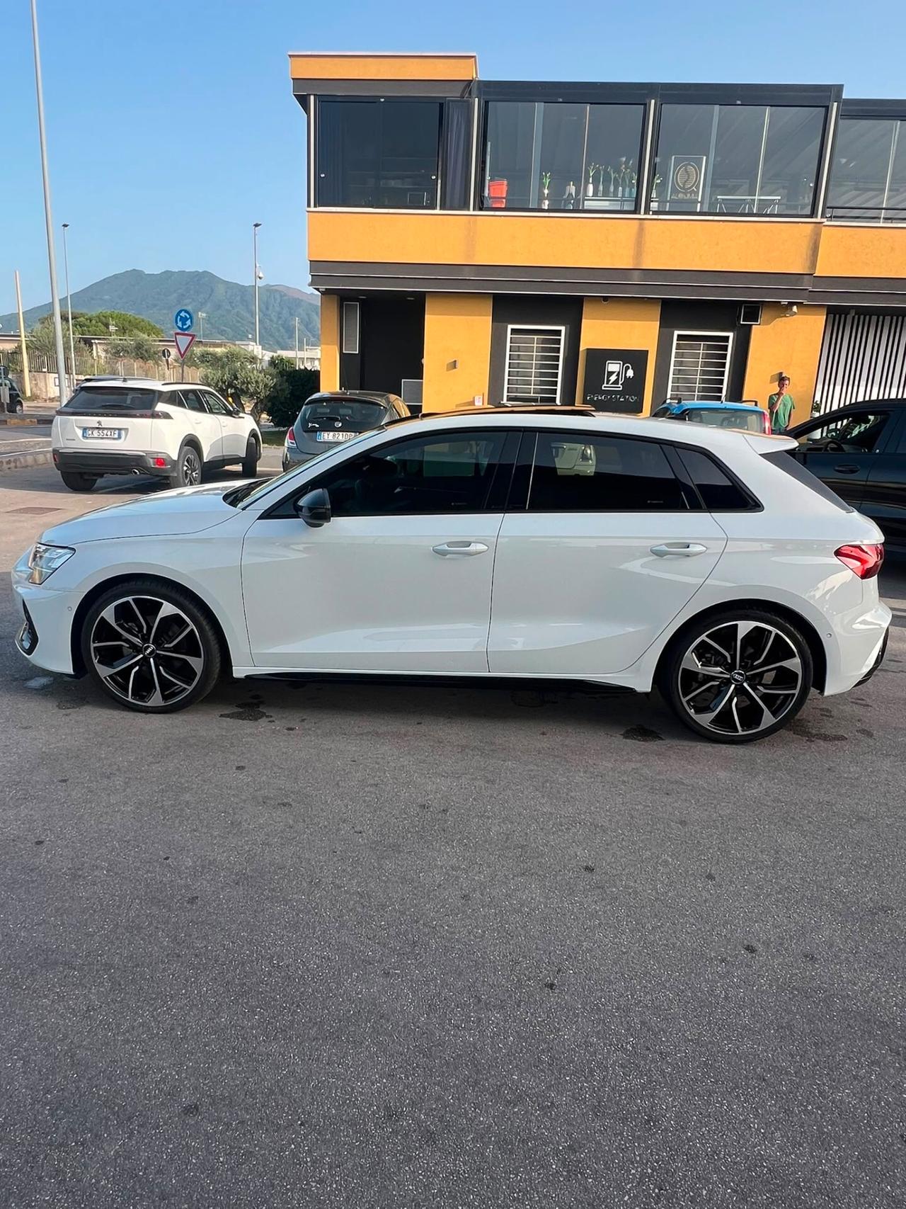Audi A3 2025 SPB 35 2025 TDI S tronic line edition TETTO