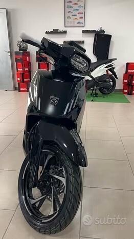 Peugeot Tweet 125 FL